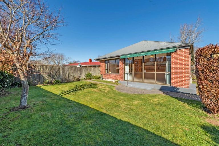 Photo of property in 27 Lochee Road, Upper Riccarton, Christchurch, 8041