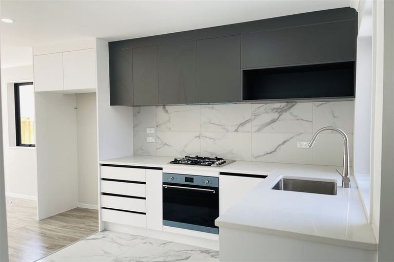 Photo of property in 4 Combat Street, Papakura, 2110