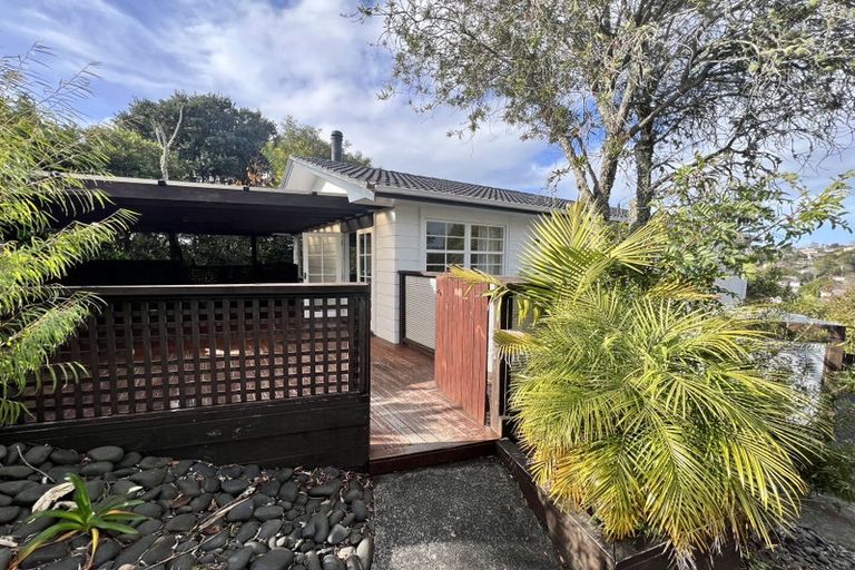 Photo of property in 27 Montclair Rise, Browns Bay, Auckland, 0630