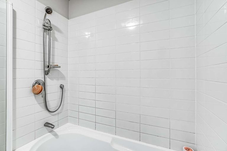 Photo of property in 24/94 Glengarry Road, Glen Eden, Auckland, 0602