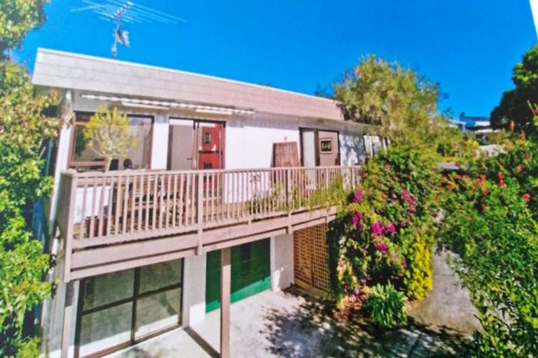 Photo of property in 7 Titiwai Place, Birkenhead, Auckland, 0626