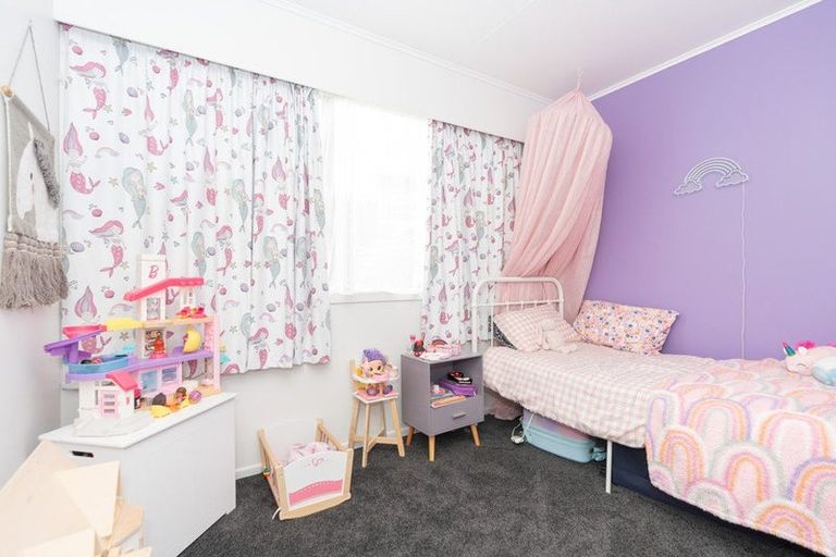 Photo of property in 54 Morrow Avenue, St Andrews, Hamilton, 3200