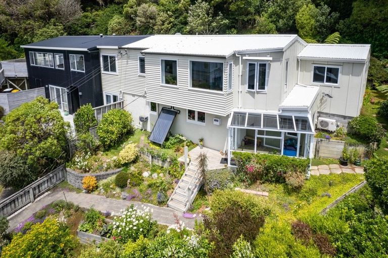 Photo of property in 151 Cockayne Road, Khandallah, Wellington, 6035