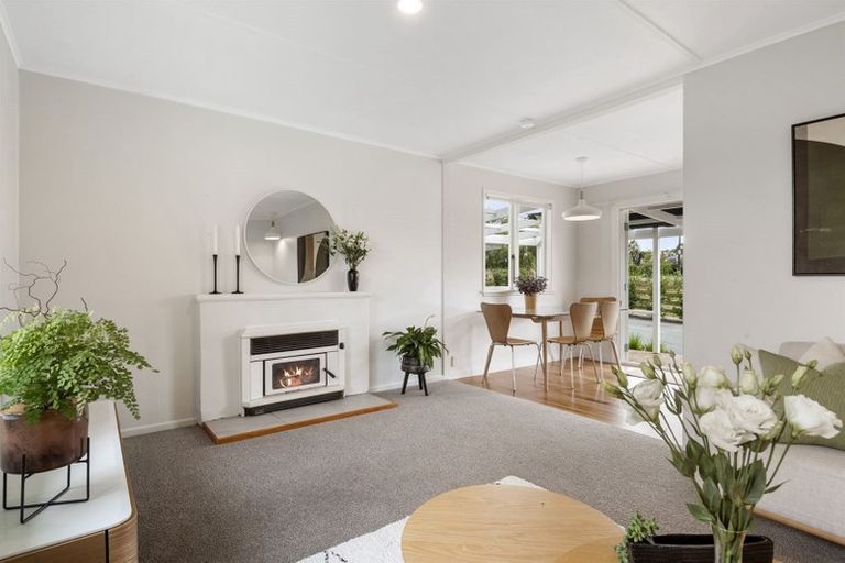 Photo of property in 118 Riverhead Road, Kumeu, 0892