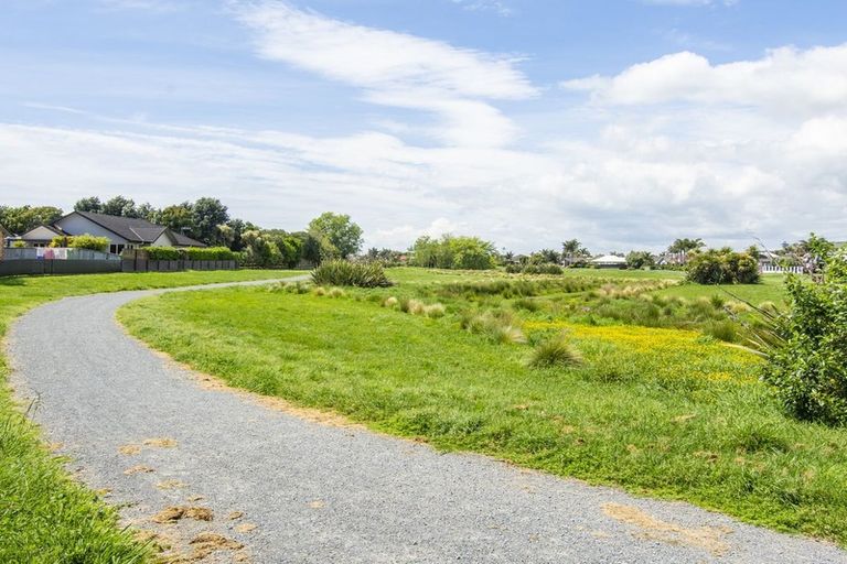 Photo of property in 11 Oriental Parade, Papamoa Beach, Papamoa, 3118