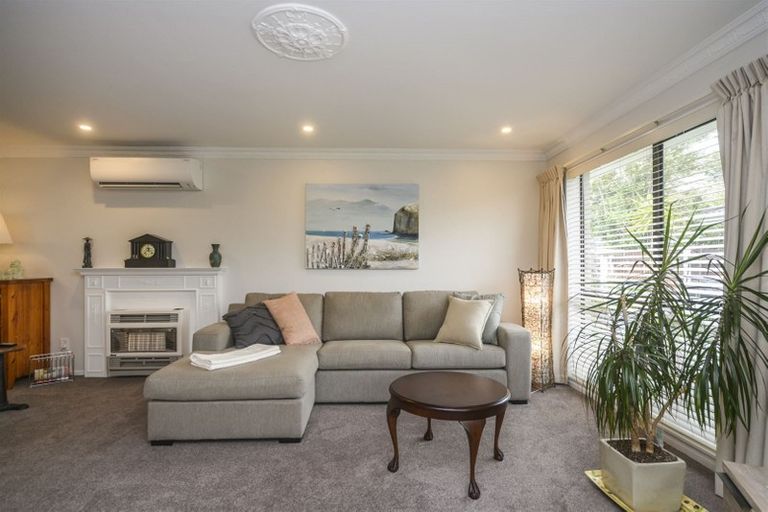 Photo of property in 26 Fitzroy Street, Terrace End, Palmerston North, 4410