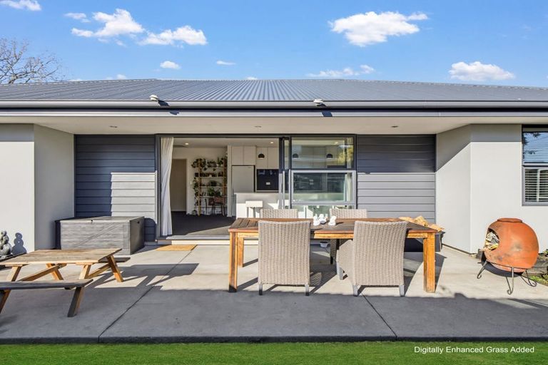 Photo of property in 35 Marriotts Road, North New Brighton, Christchurch, 8083