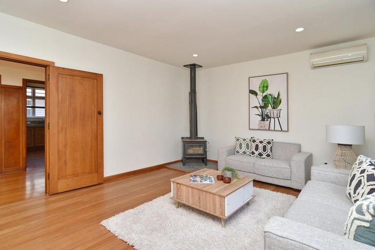 Photo of property in 1/52 Malcolm Avenue, Beckenham, Christchurch, 8023