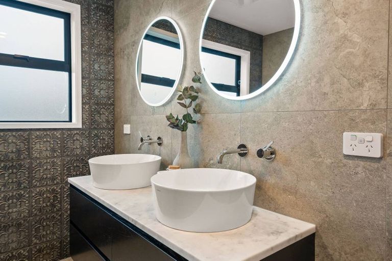 Photo of property in 6 Clifford Avenue, Merivale, Christchurch, 8014