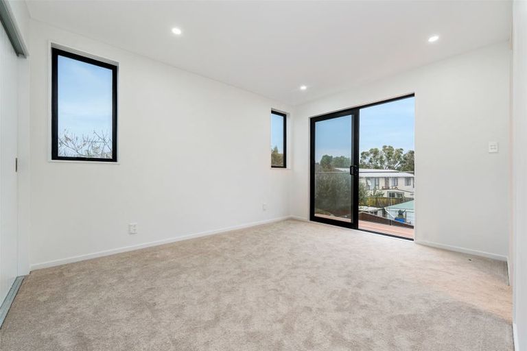 Photo of property in 19b Farwood Drive, Henderson, Auckland, 0612