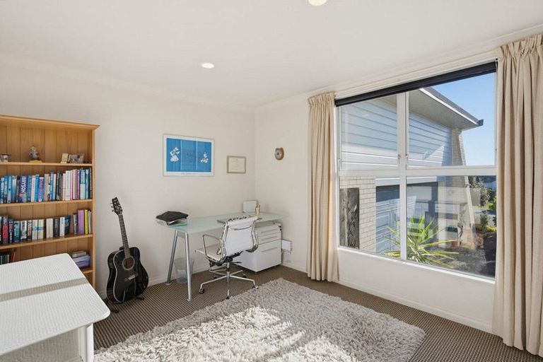Photo of property in 9 Cadastral Court, Paraparaumu, 5032