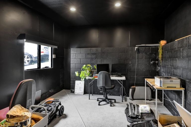 Photo of property in 7c Tasman Street, Vogeltown, New Plymouth, 4310