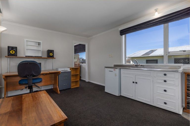 Photo of property in 48a Kings Drive, Levin, 5510
