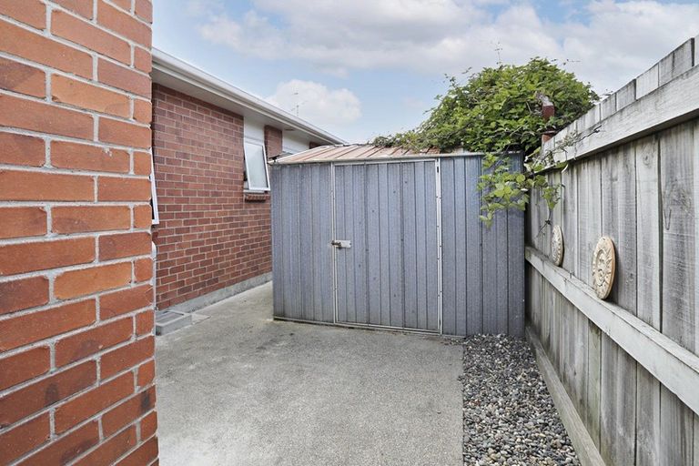 Photo of property in 16 Hoffman Court, Waikiwi, Invercargill, 9810