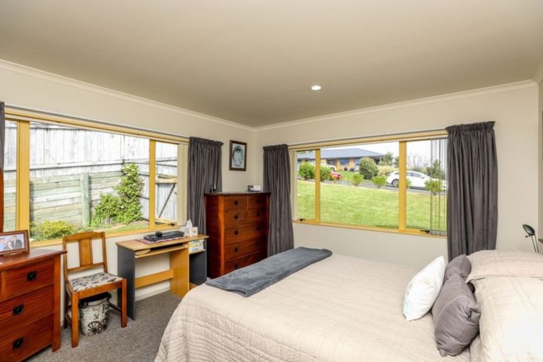 Photo of property in 7 Horizon Heights, Whalers Gate, New Plymouth, 4310