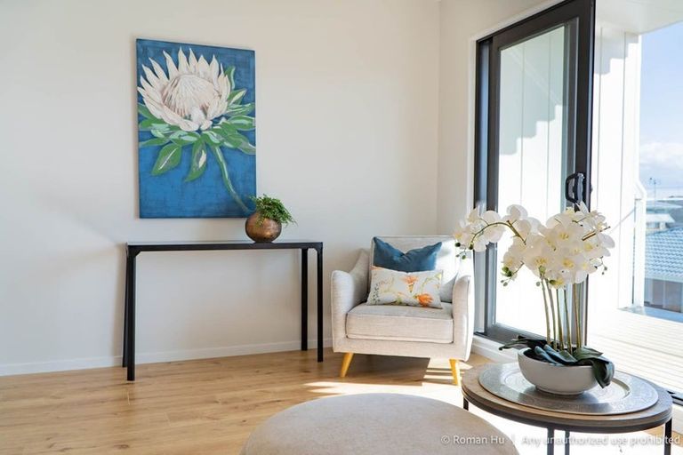 Photo of property in 5 Ngaru Way, Orewa, 0931