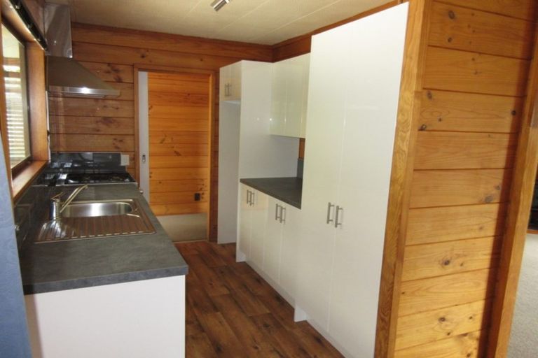 Photo of property in 4 Poneke Drive, Waikanae, 5036