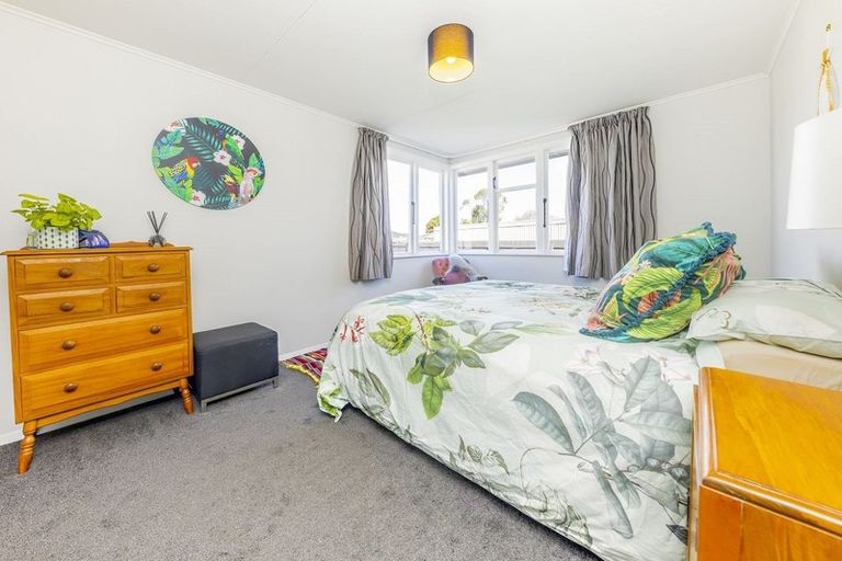 Photo of property in 45 Idlewild Avenue, Mangere, Auckland, 2022
