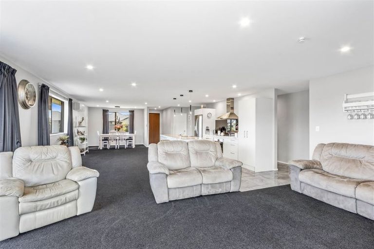 Photo of property in 84 Watkins Drive, Rangiora, 7400