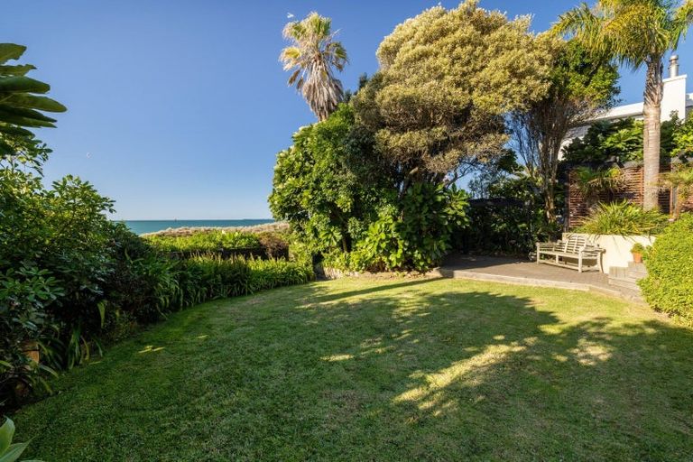 Photo of property in 323c Oceanbeach Road, Mount Maunganui, 3116
