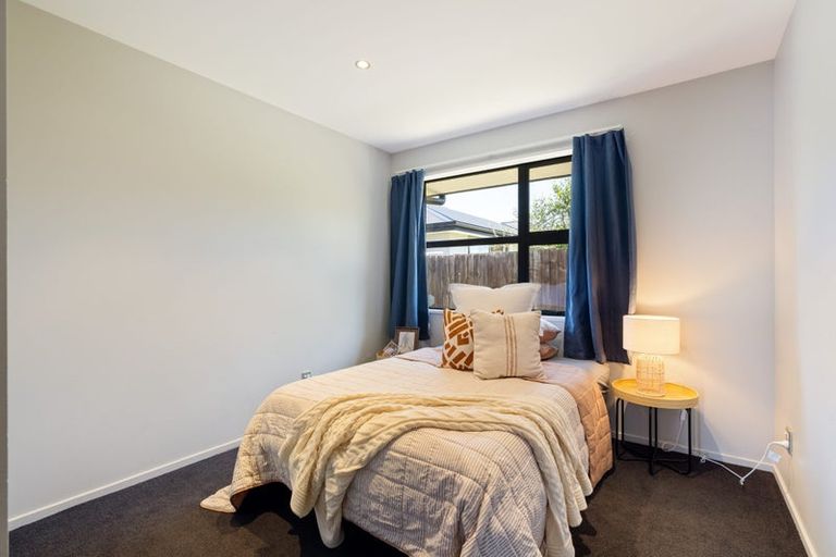 Photo of property in 8 Marble Court, Northwood, Christchurch, 8051