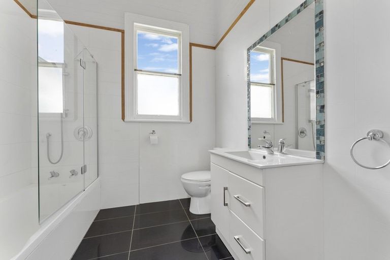 Photo of property in 2 Brunswick Road, Aramoho, Whanganui, 4500