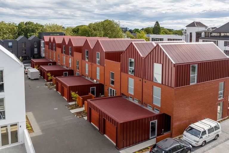Photo of property in 3/360 Montreal Street, Christchurch Central, Christchurch, 8013