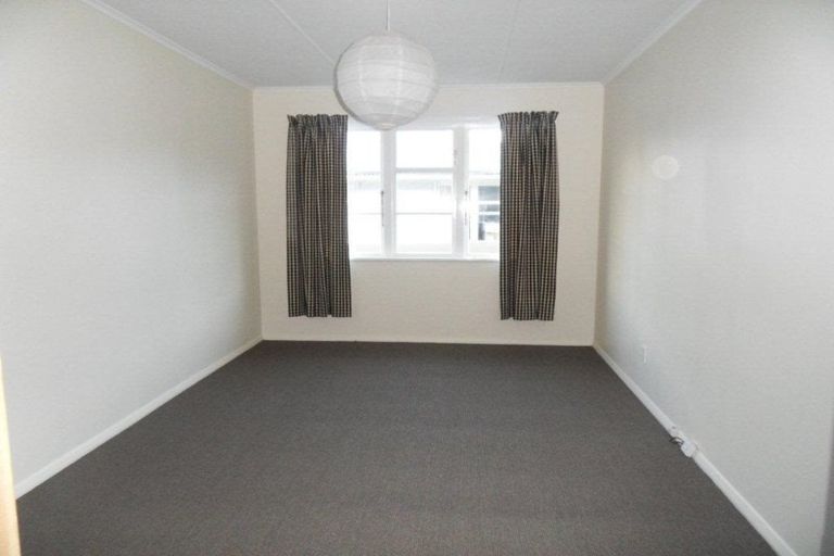 Photo of property in 43a Hamstead Street, Wainuiomata, Lower Hutt, 5014