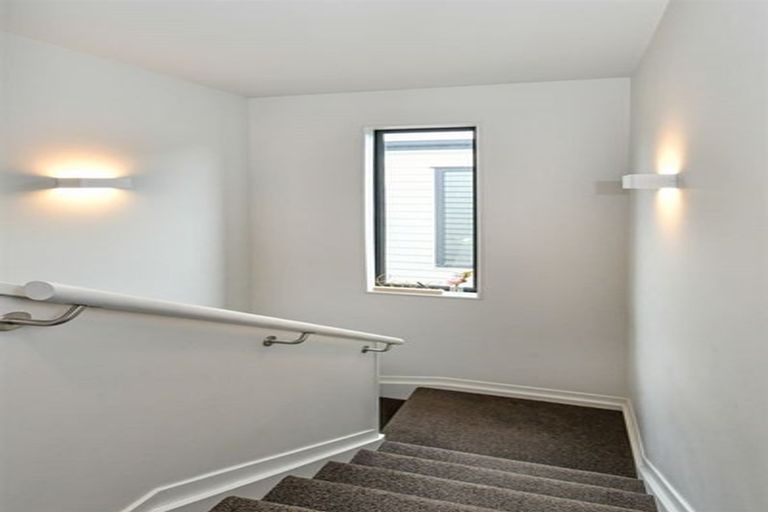 Photo of property in 38 Matawhanga Drive, Wattle Downs, Auckland, 2103