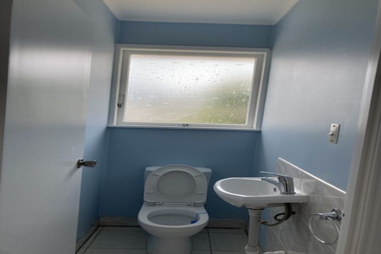 Photo of property in 18 Harford Place, Pakuranga Heights, Auckland, 2010