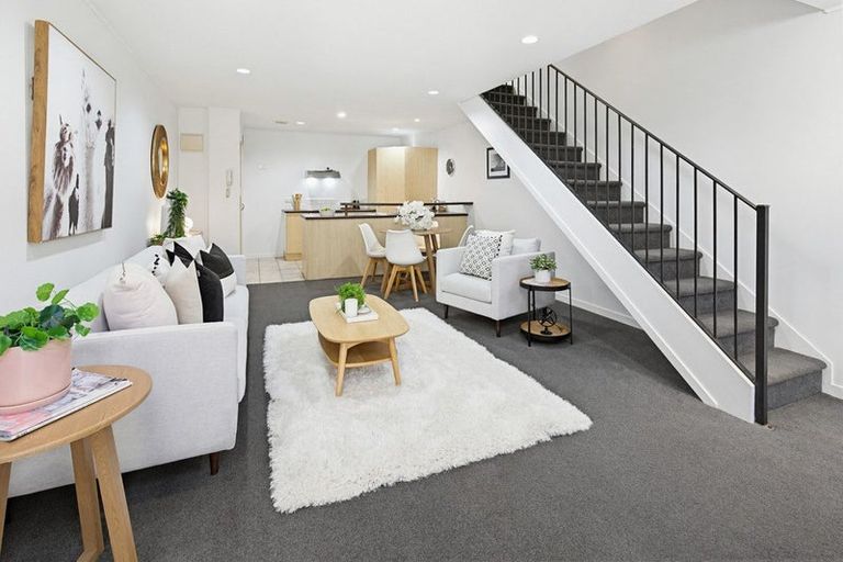 Photo of property in Mendosa Terraces Apartments, 14/9 Ebor Street, Te Aro, Wellington, 6011