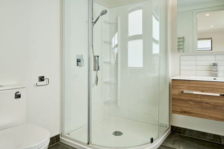 Photo of property in 4b Kaiaho Close, Aotea, Porirua, 5024