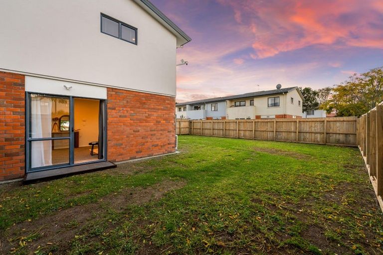 Photo of property in 20 Kora Avenue, Ranui, Auckland, 0612
