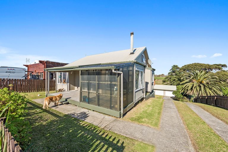 Photo of property in 344 Pukehina Parade, Pukehina, Te Puke, 3189