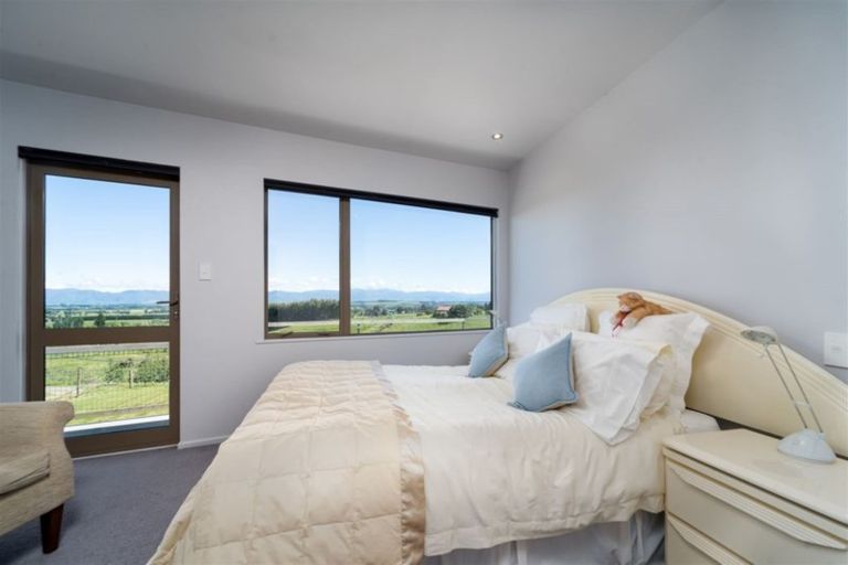 Photo of property in 89 Sutherland Drive, Martinborough, 5781