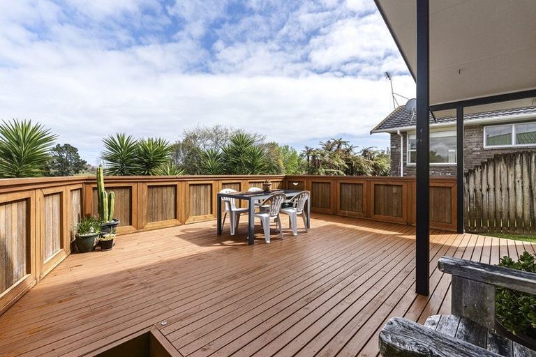 Photo of property in 100 Heta Road, Highlands Park, New Plymouth, 4312