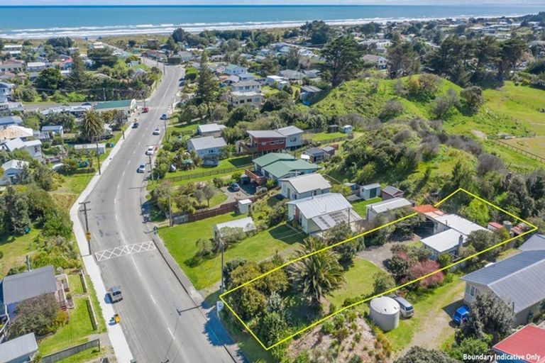 Photo of property in 632 Waitarere Beach Road, Waitarere Beach, Levin, 5510