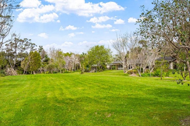 Photo of property in 145 Jones Road, Tawharanui Peninsula, Warkworth, 0986