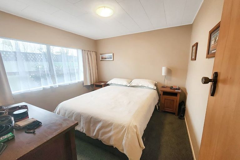 Photo of property in 2/17 Ngarimu Crescent, Taradale, Napier, 4112