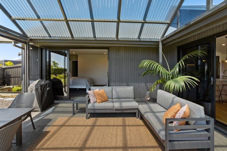 Photo of property in 20 Topping Place, Whitianga, 3510