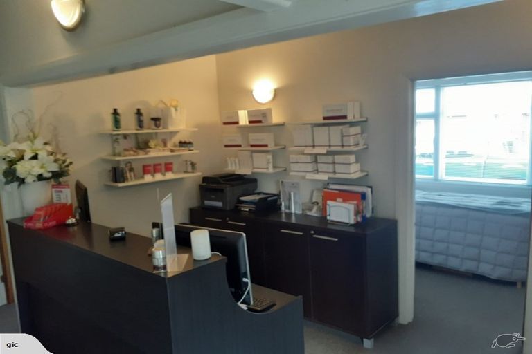 Photo of property in 162 Clarence Street, Riccarton, Christchurch, 8011