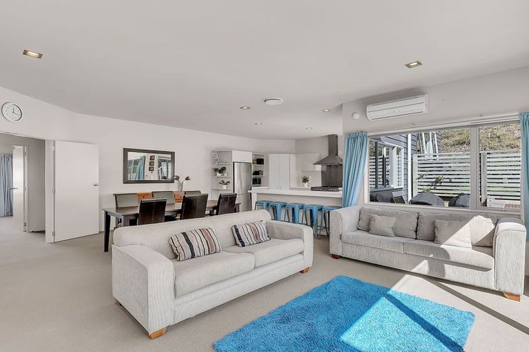 Photo of property in 36 Tongariro Drive, Aotea, Porirua, 5024