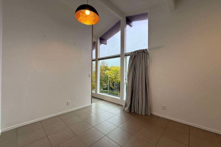 Photo of property in 16 Mission Street, Waterloo, Lower Hutt, 5011