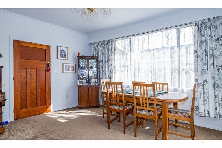 Photo of property in 33 Harris Street, Waimate, 7924