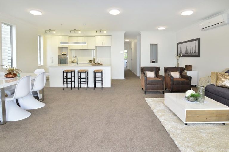 Photo of property in 45 Panorama Heights, Orewa, 0931