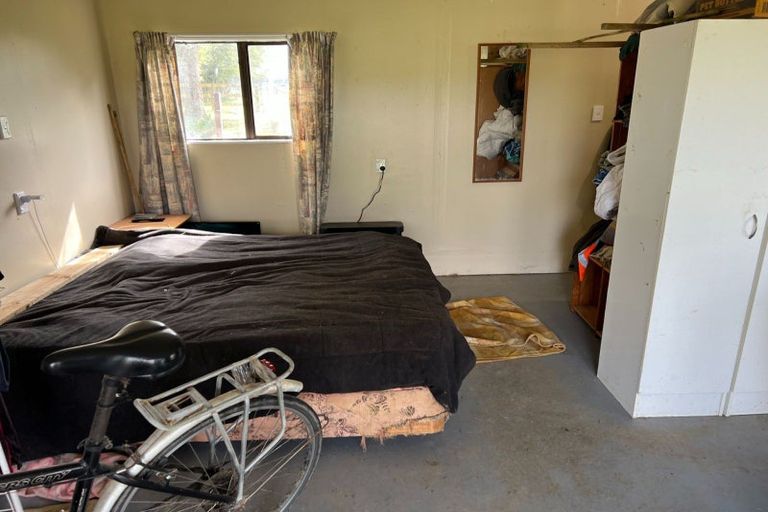 Photo of property in 141 Valley Road, Woodville, 4998