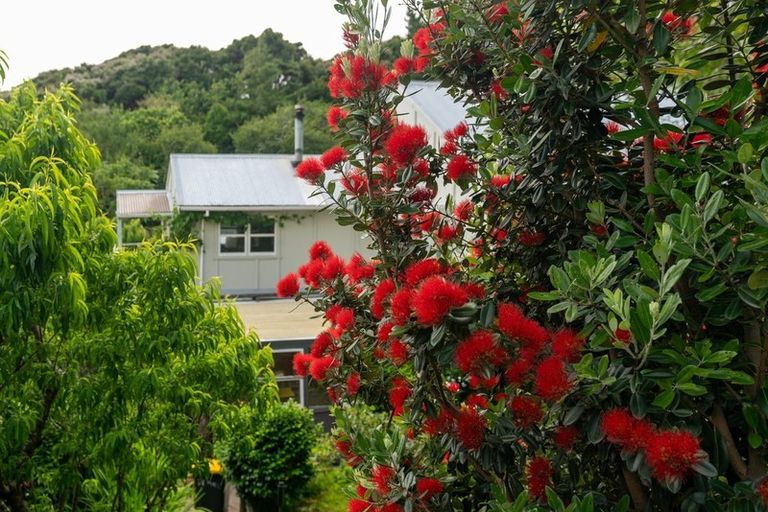 Photo of property in 38 Matai Road, Raumati South, Paraparaumu, 5032