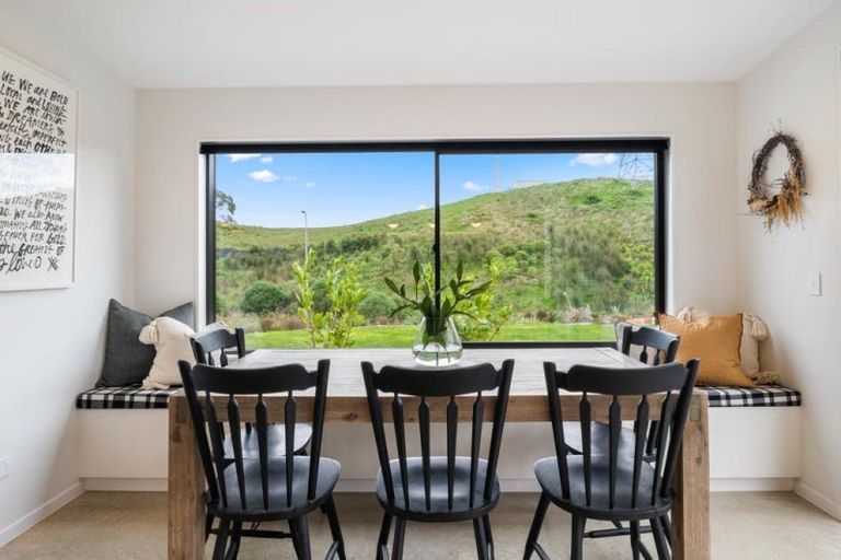 Photo of property in 9 Kaiwaru Place, Waikanae, 5036