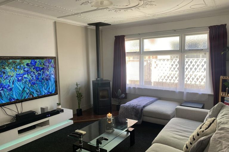 Photo of property in 129 Macandrew Road, South Dunedin, Dunedin, 9012