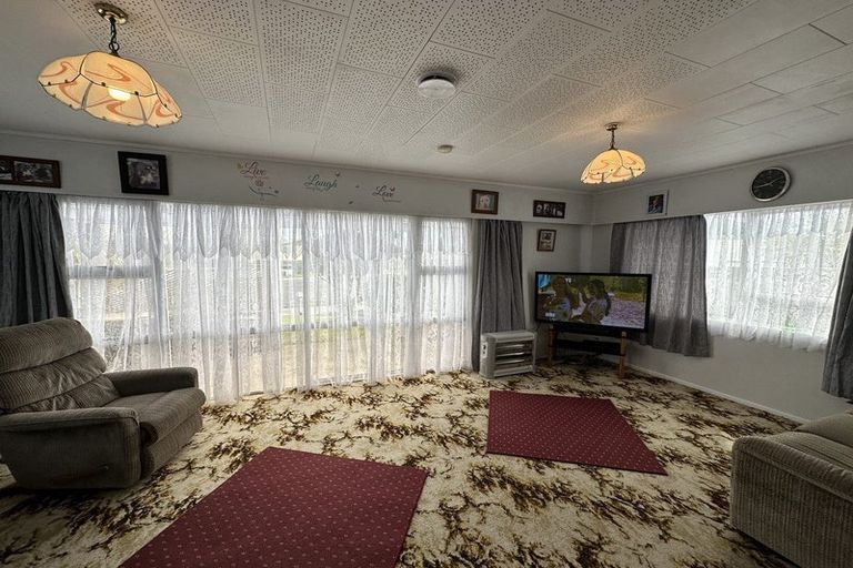 Photo of property in 7 Tawake Place, Waitara, 4320